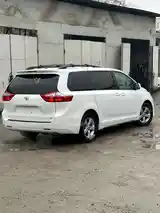 Toyota Sienna, 2015-5