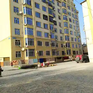 2-комн. квартира, 8 этаж, 52 м², кӯчаи Темурмалик 26