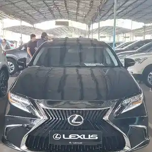 Lexus ES series, 2015