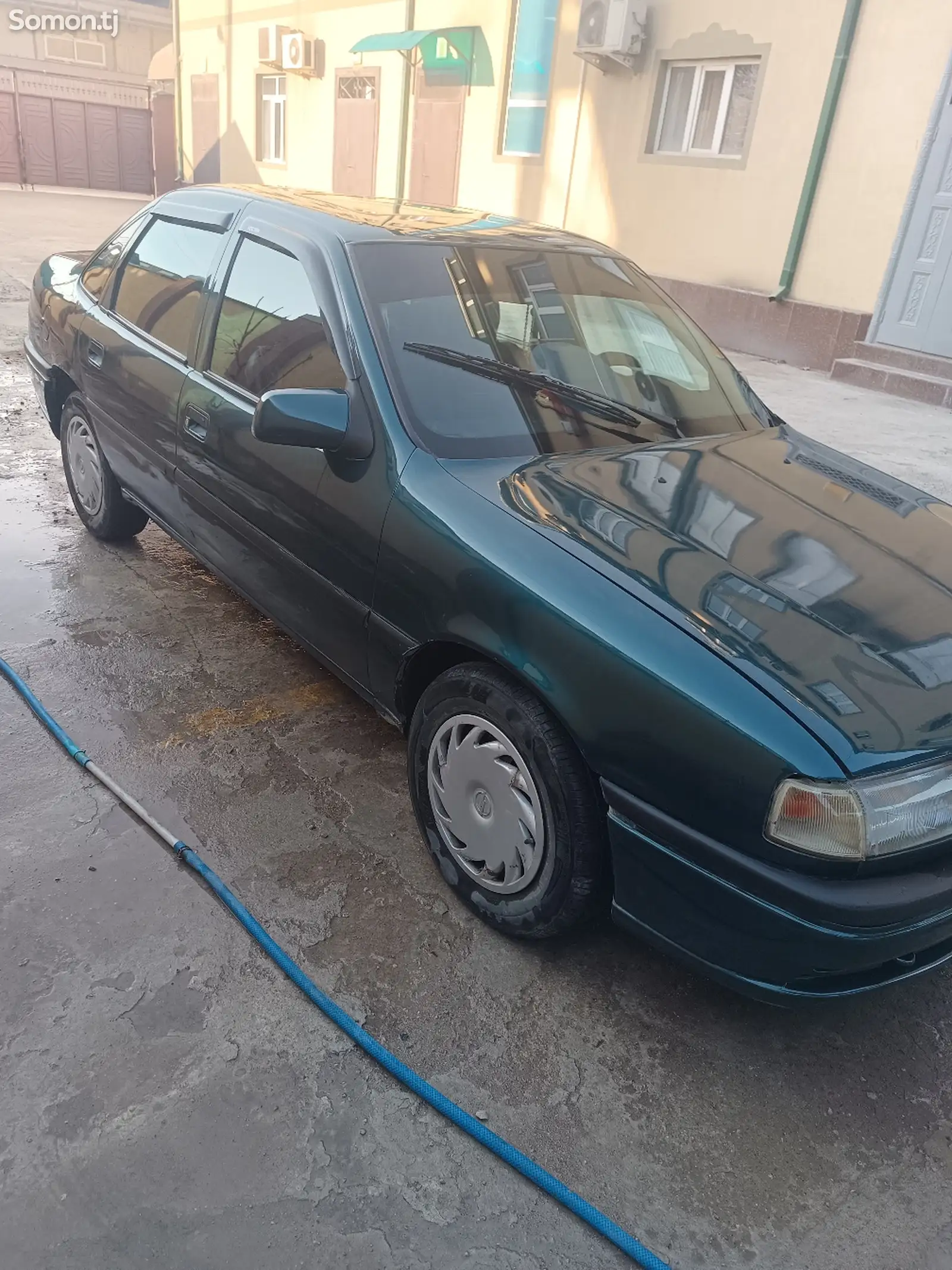 Opel Vectra A, 1995-1