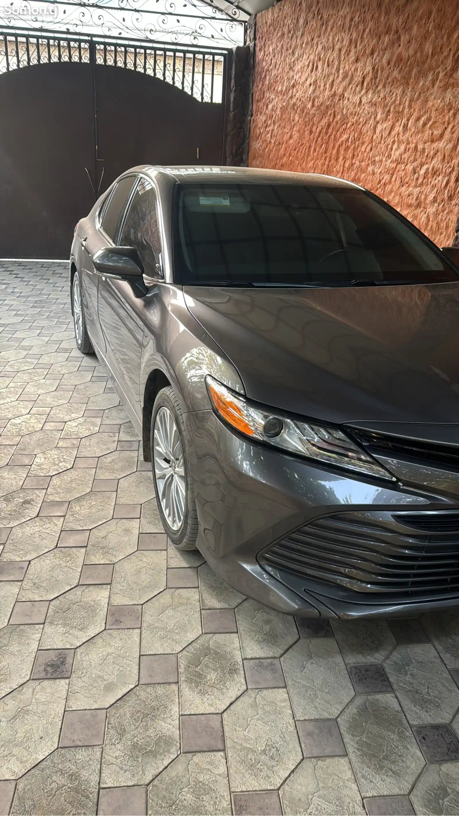 Toyota Camry, 2021-4