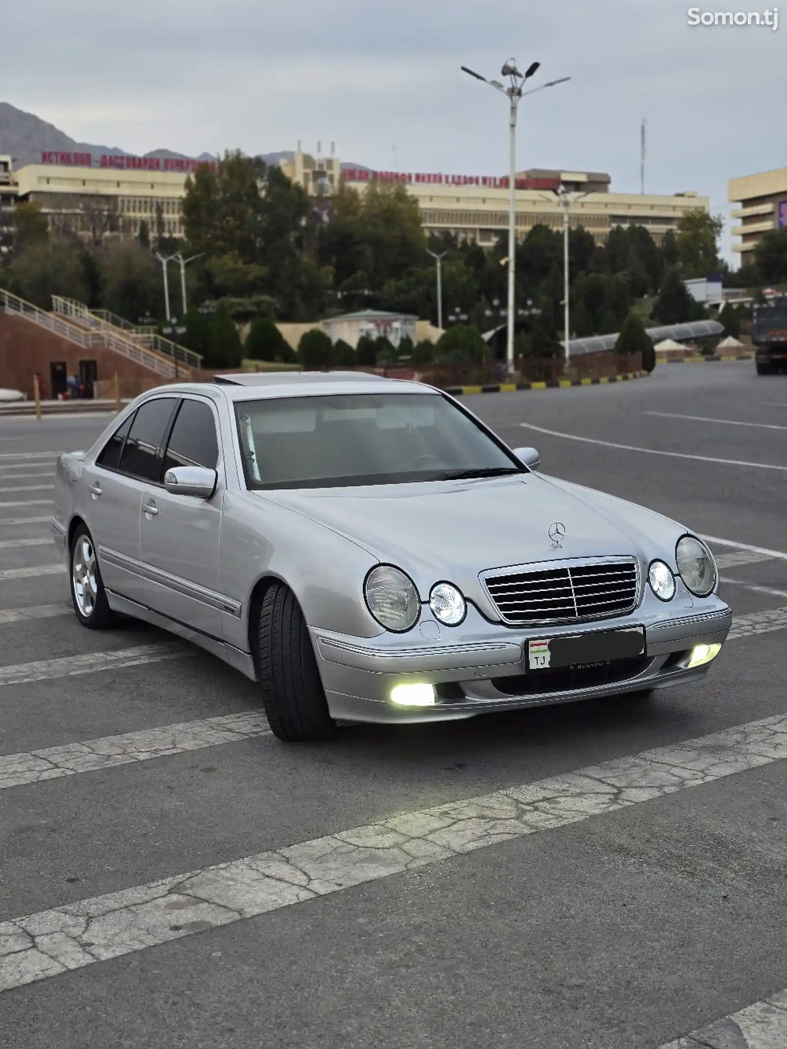 Mercedes-Benz E class, 2001-4