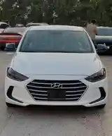 Hyundai Elantra, 2017-4