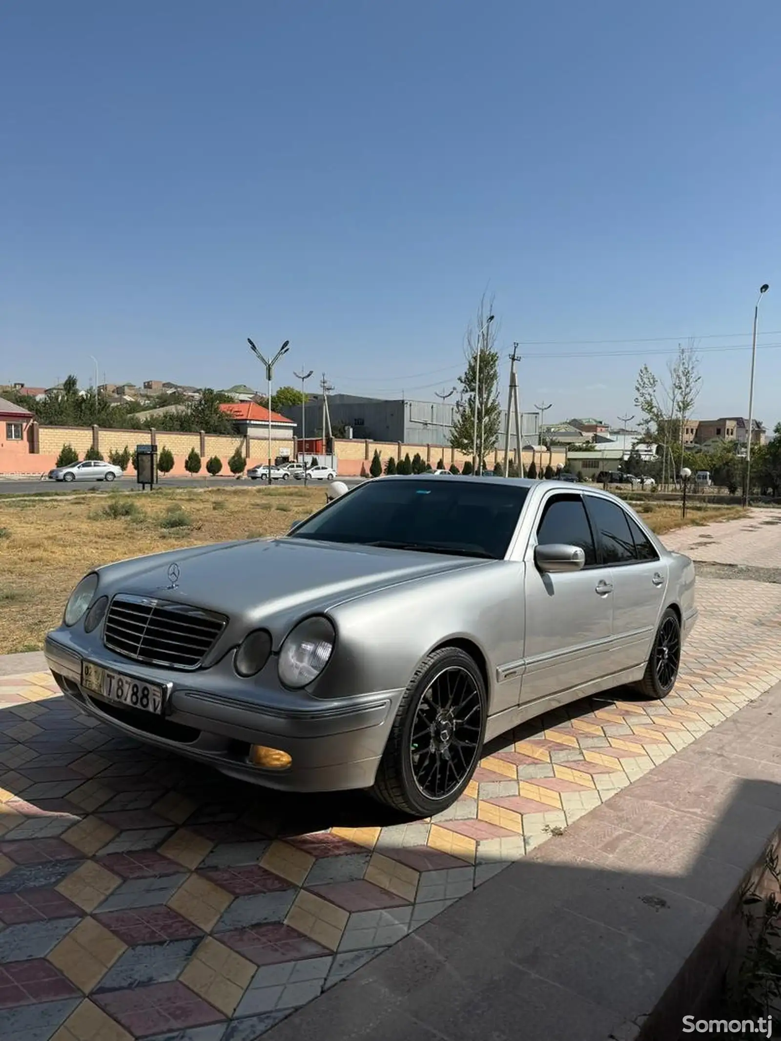 Mercedes-Benz E class, 2000-1