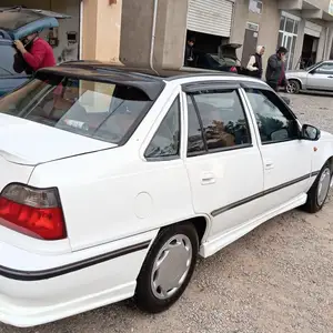 Daewoo Nexia, 1995