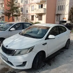 Kia Rio, 2013