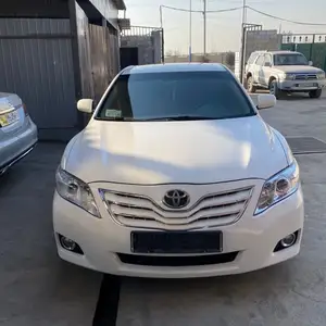 Toyota Camry, 2008