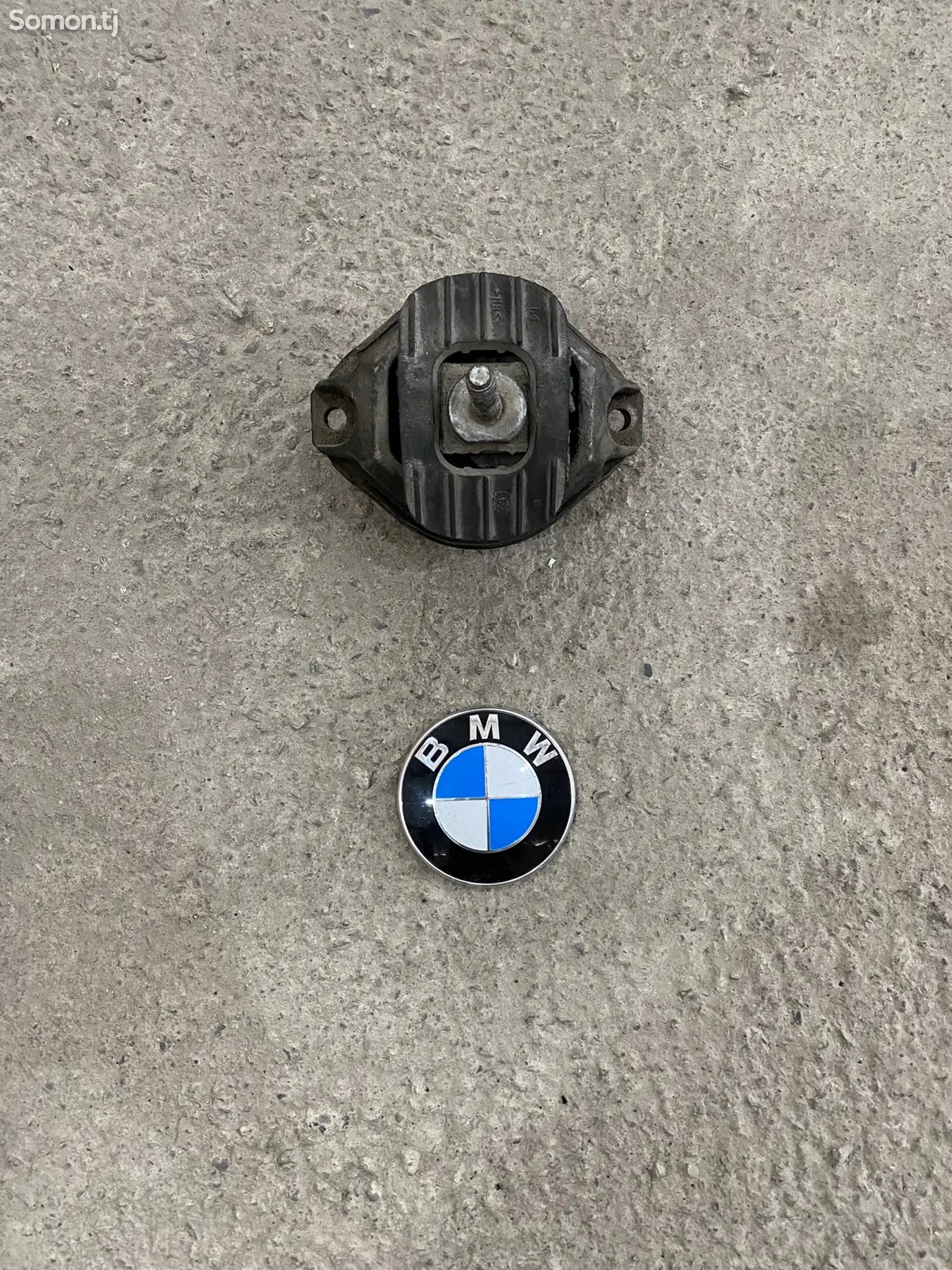 Подушка от BMW f10