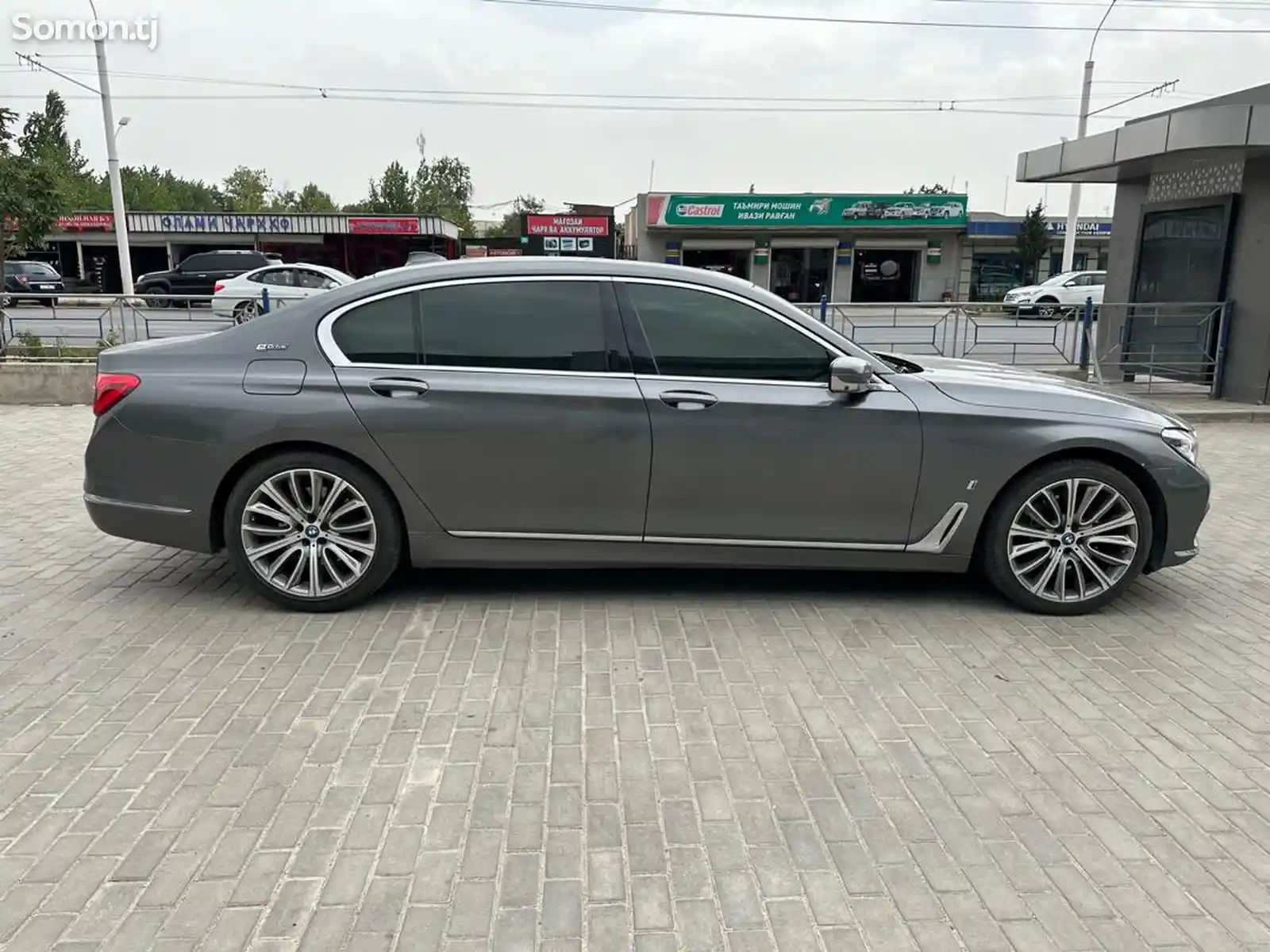 BMW 7 series, 2016-1