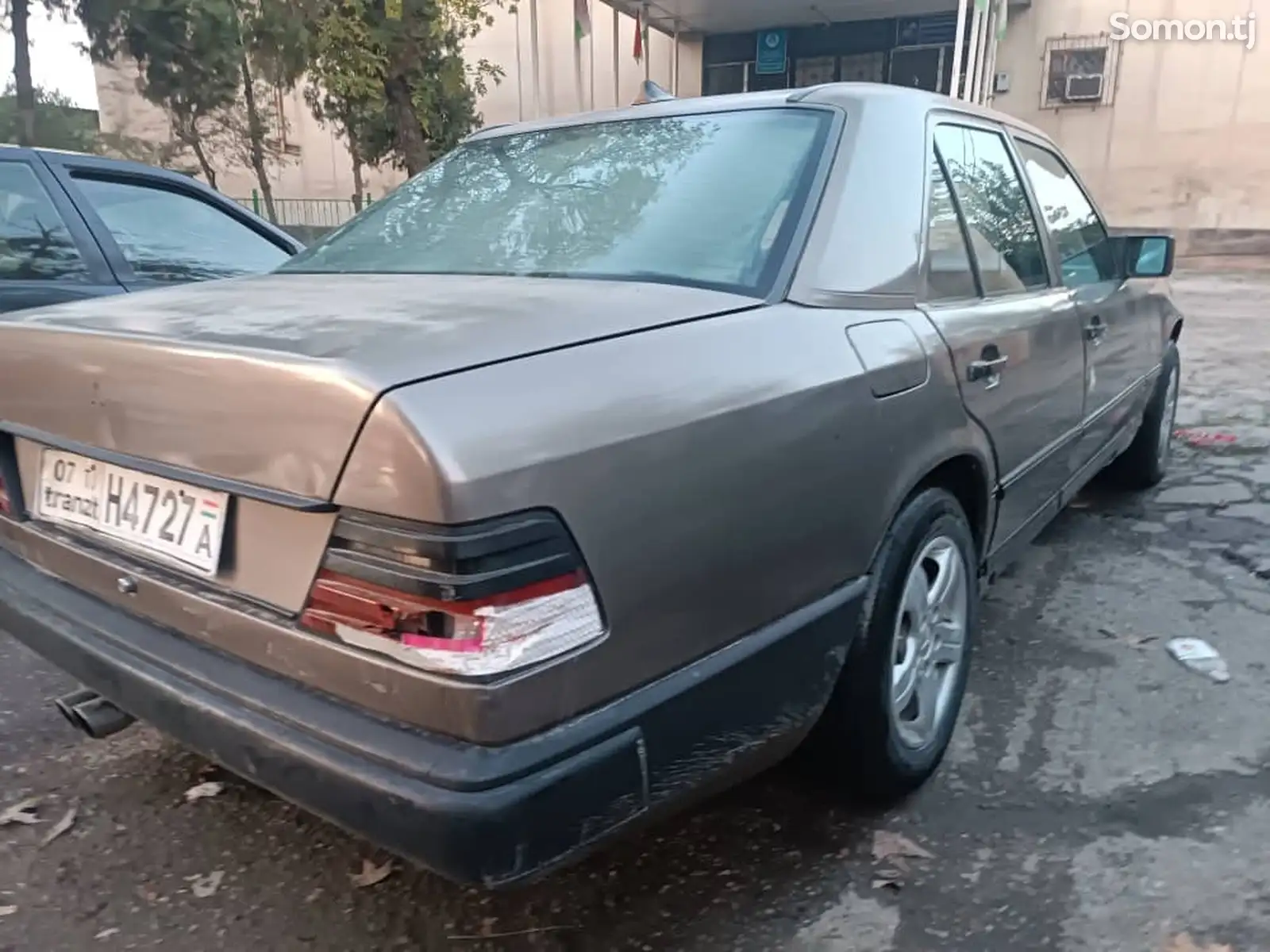 Mercedes-Benz W124, 1990-3