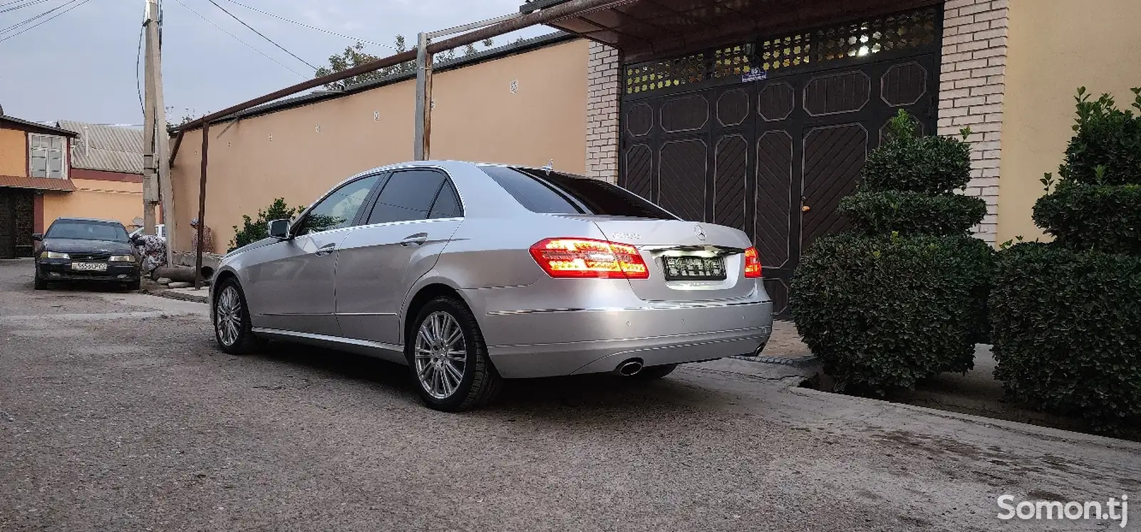 Mercedes-Benz E class, 2010-1