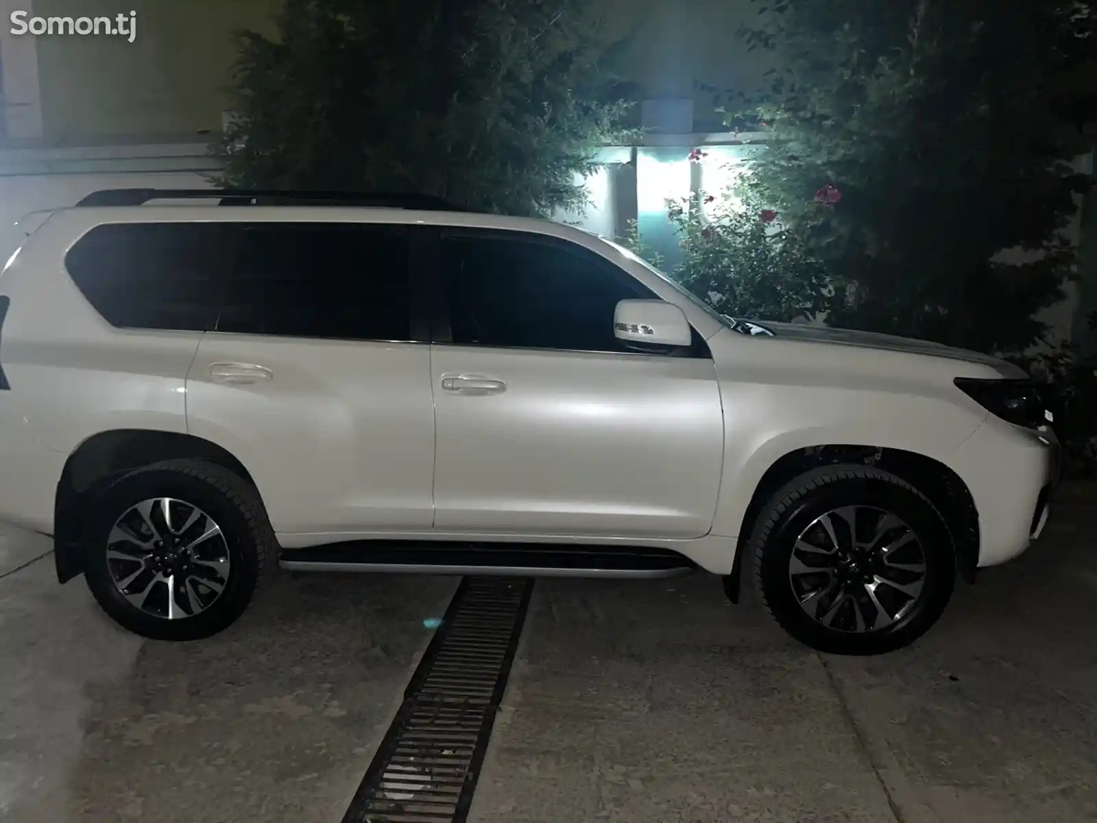 Toyota LandCruiser Prado, 2023-5