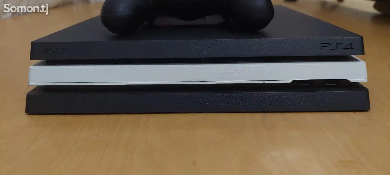 Игровая приставка Sony PlayStation 4 Pro-2