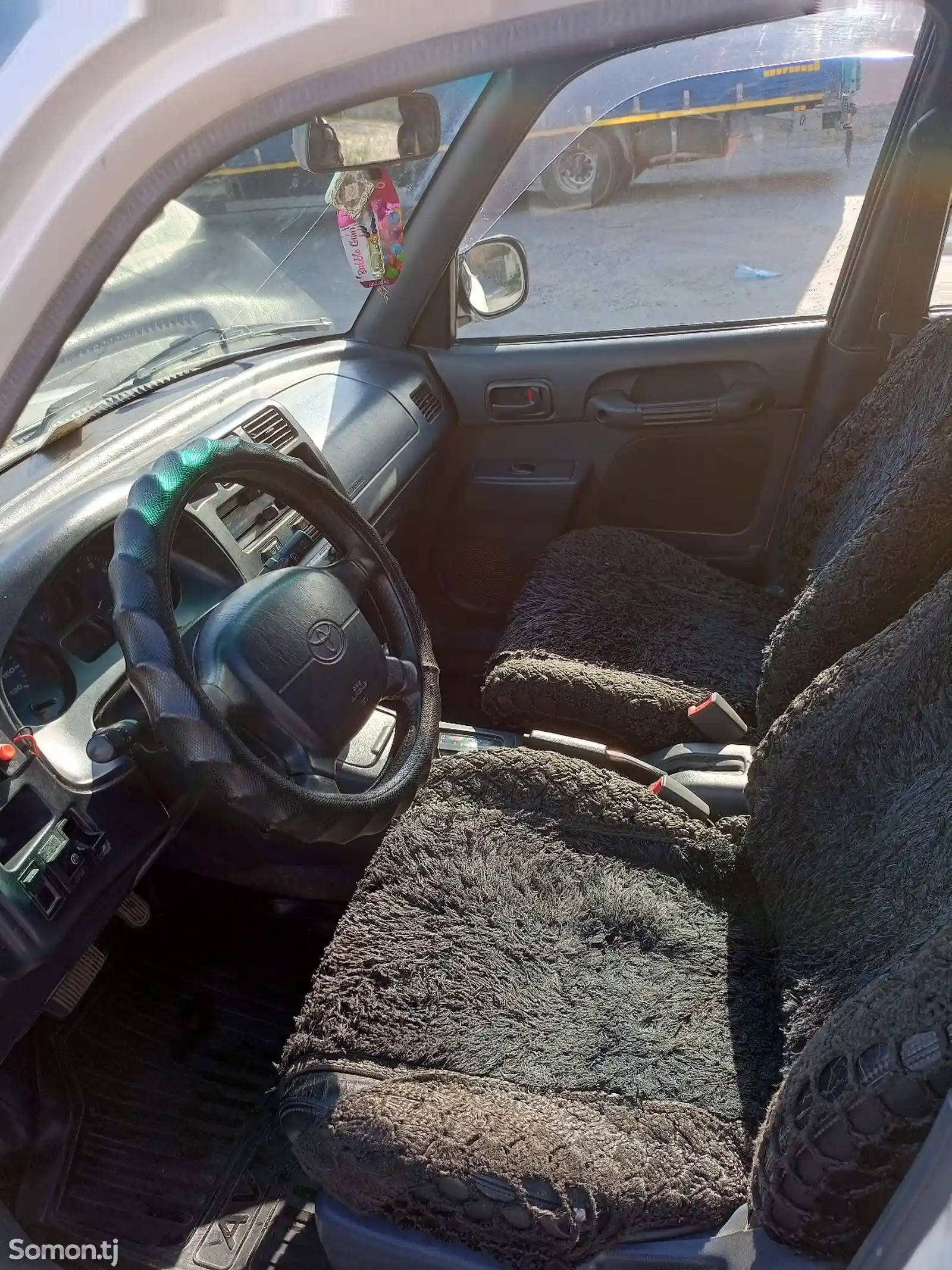 Toyota RAV 4, 1997-5