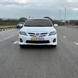 Toyota Corolla, 2013