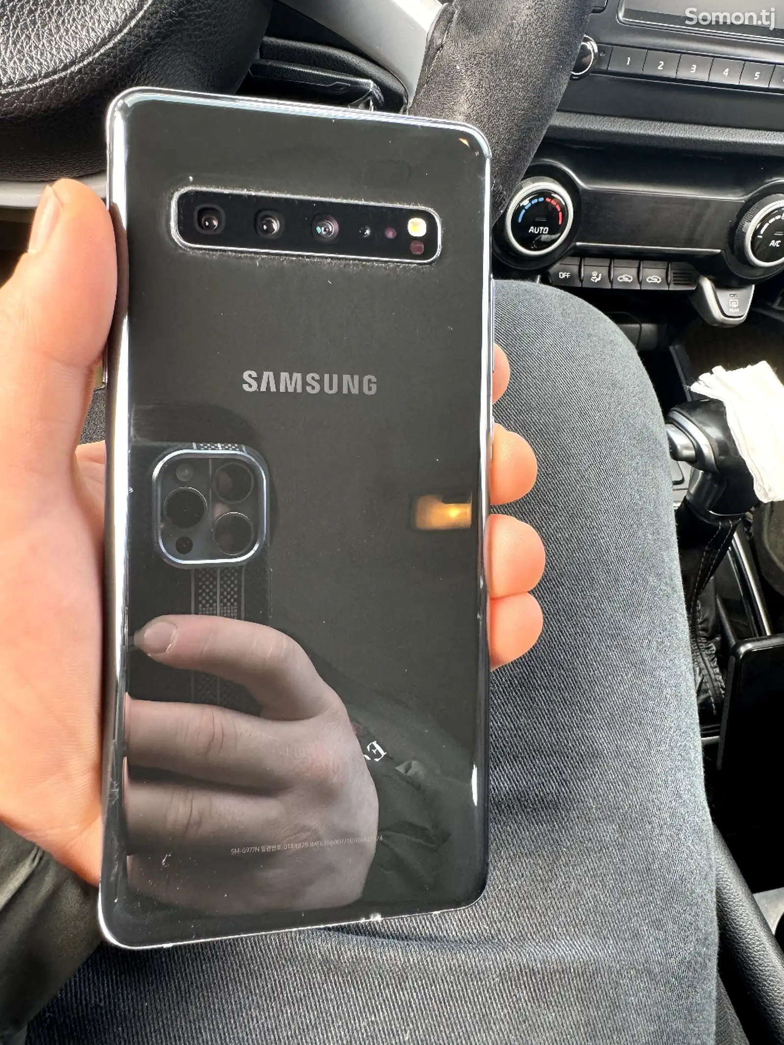 Samsung Galaxy S10+-1