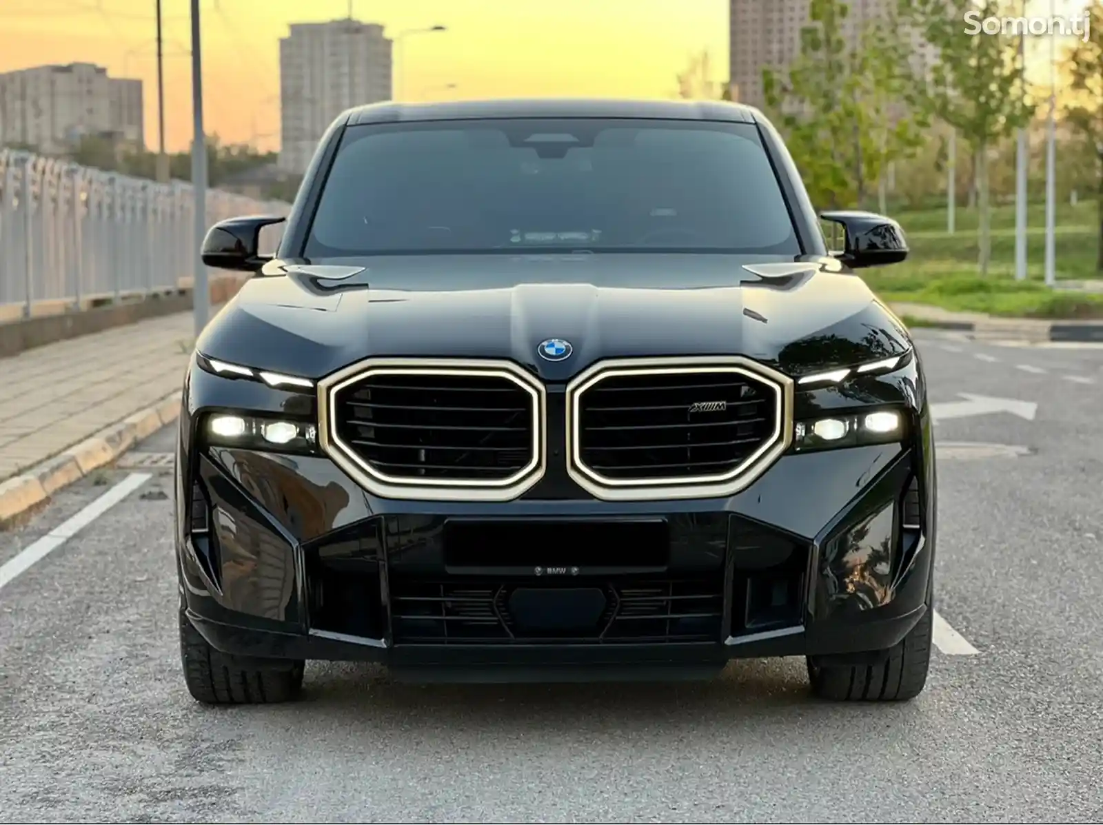 BMW XM, 2023-2