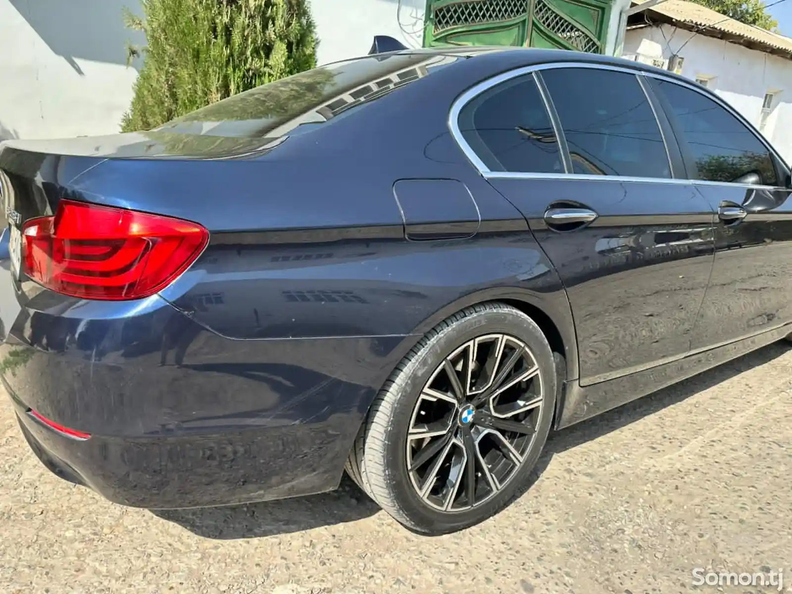 BMW M5, 2011-9