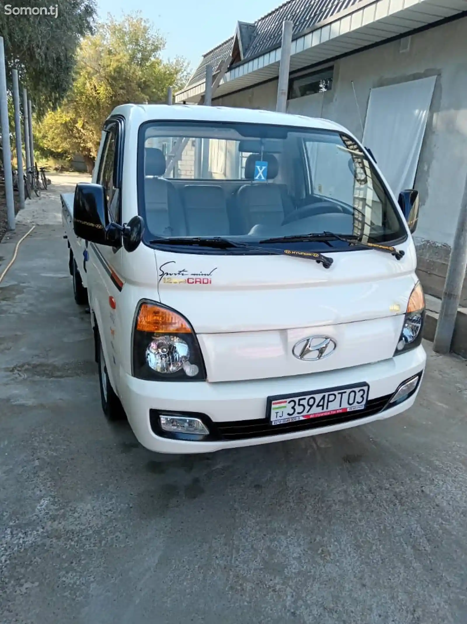 Бортовой автомобиль Hyundai Porter, 2010-1