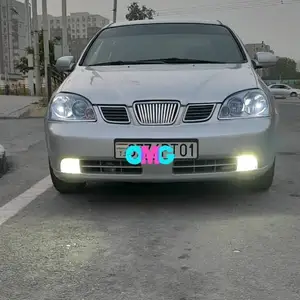 Chevrolet Lacetti, 2004