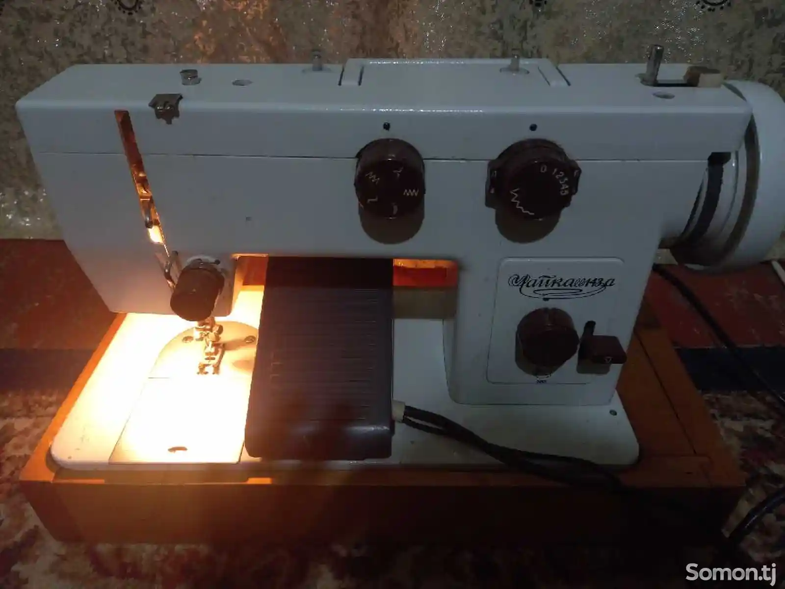 Швейная машина Чайка 143А-4