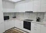 3-комн. квартира, 5 этаж, 105м², Зарафшон-12