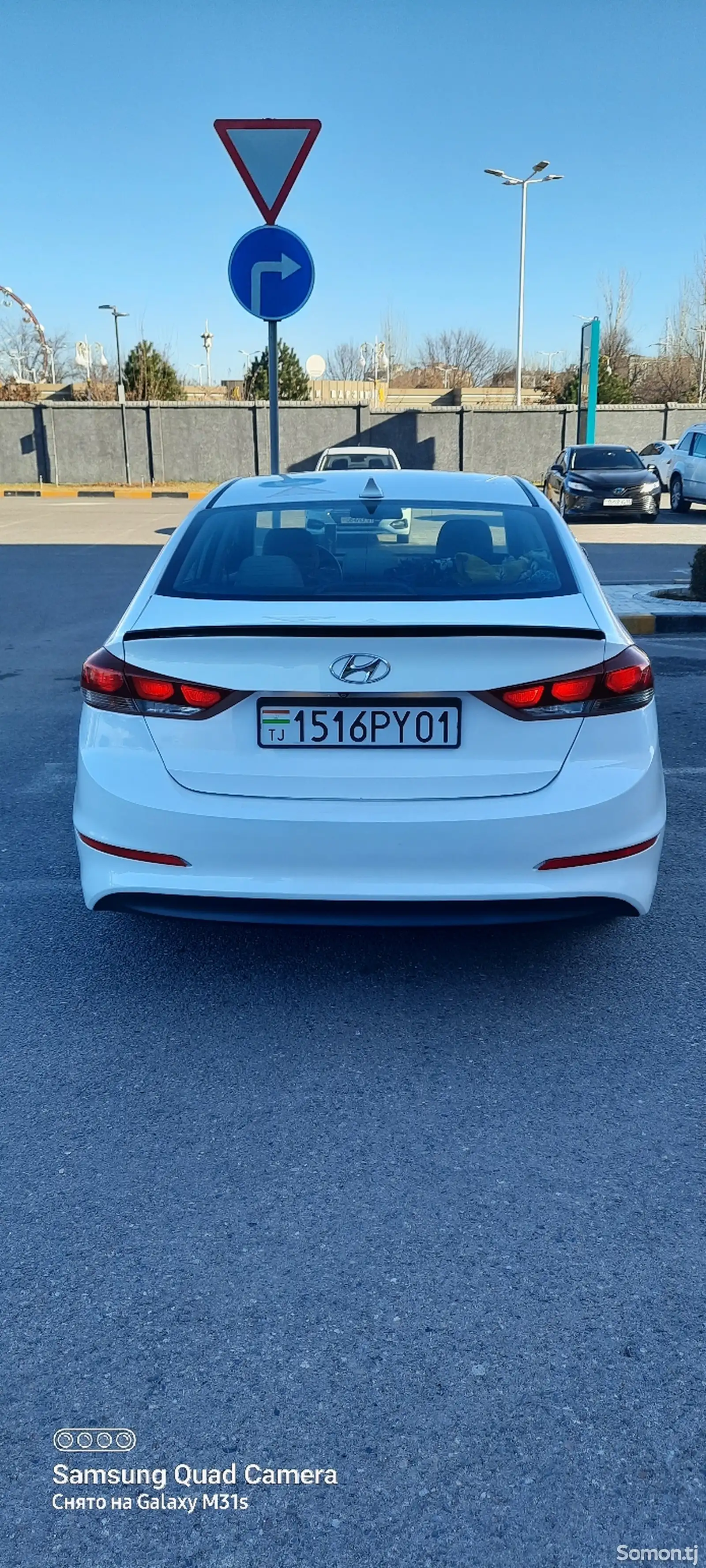 Hyundai Elantra, 2017-1