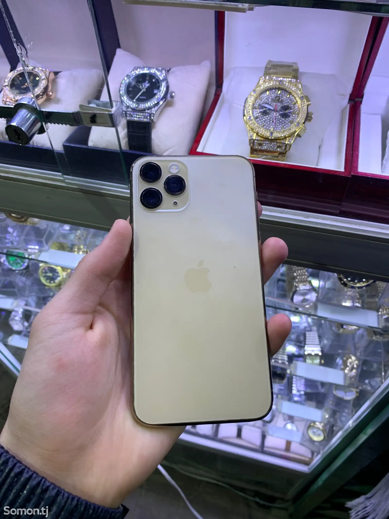 Apple iPhone 11 Pro, 64 gb, Gold-1