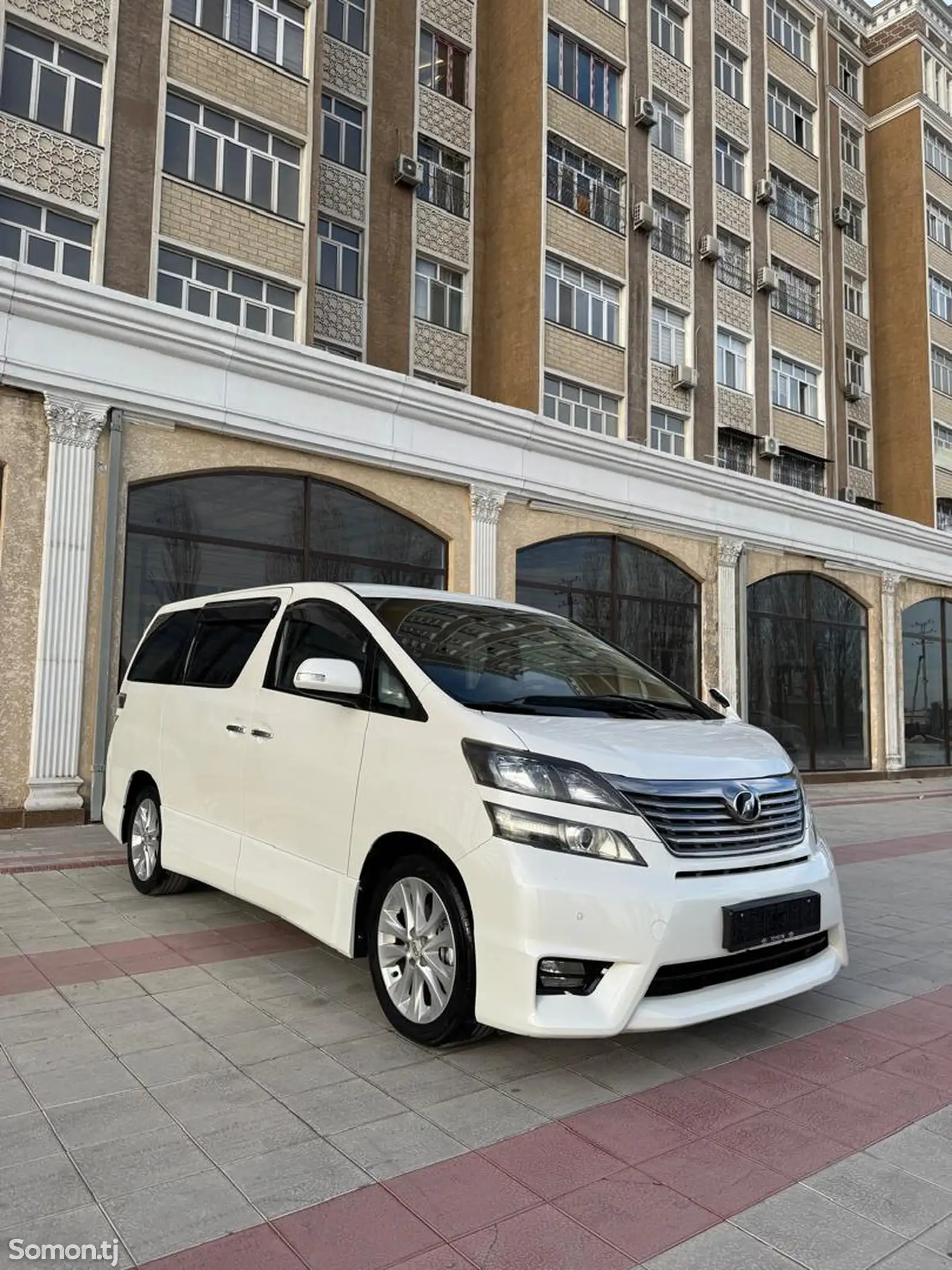 Toyota Vellfire, 2014-1