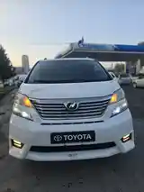 Toyota Vellfire, 2010-2