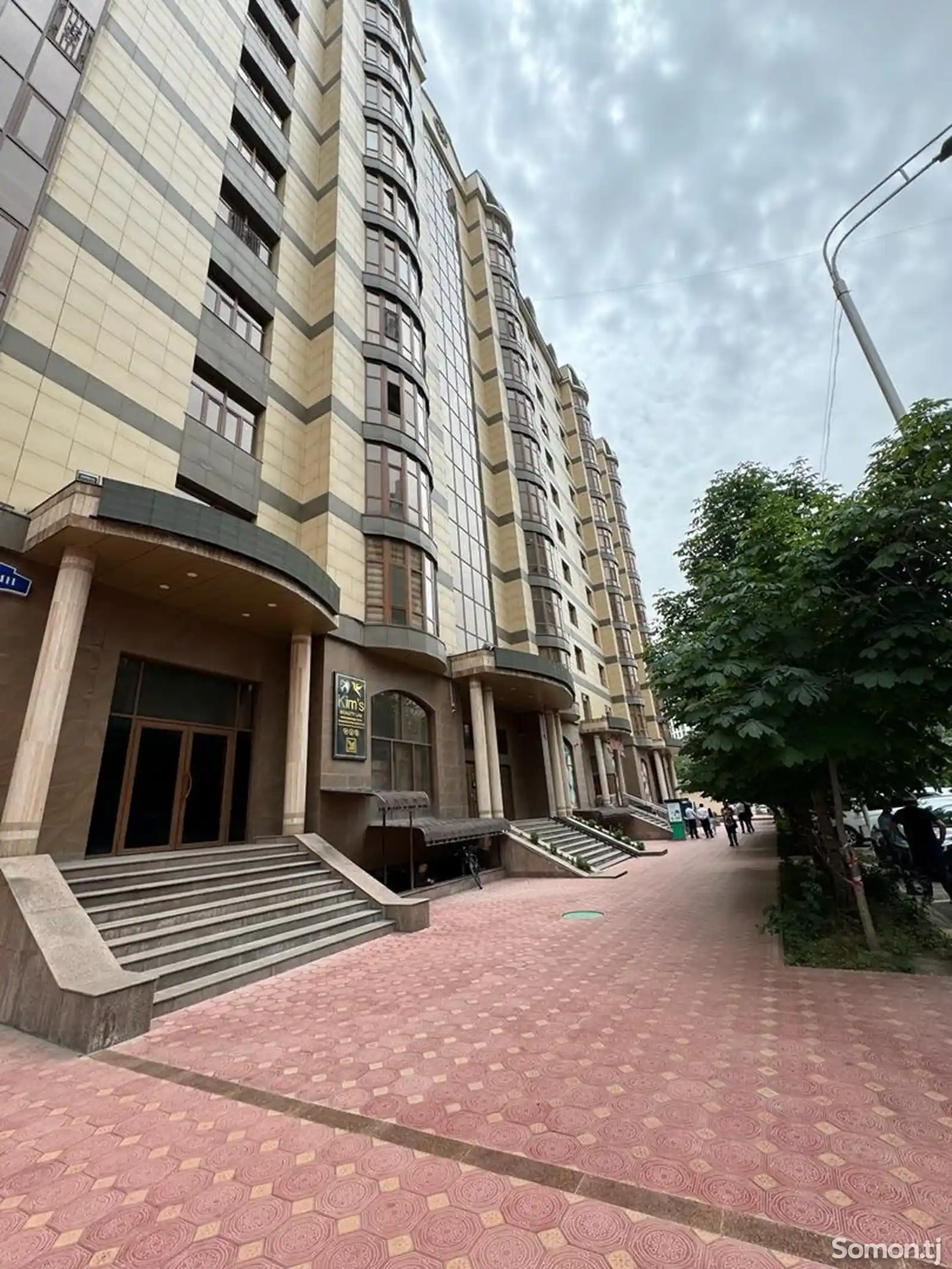 4-комн. квартира, 4 этаж, 145 м², Сомони-2