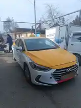 Hyundai Elantra, 2018-3