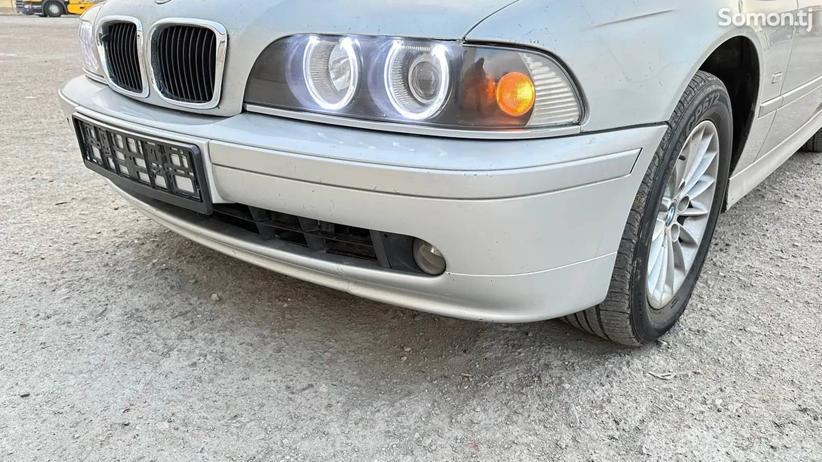 Передний и задний бампер на BMW E39-1