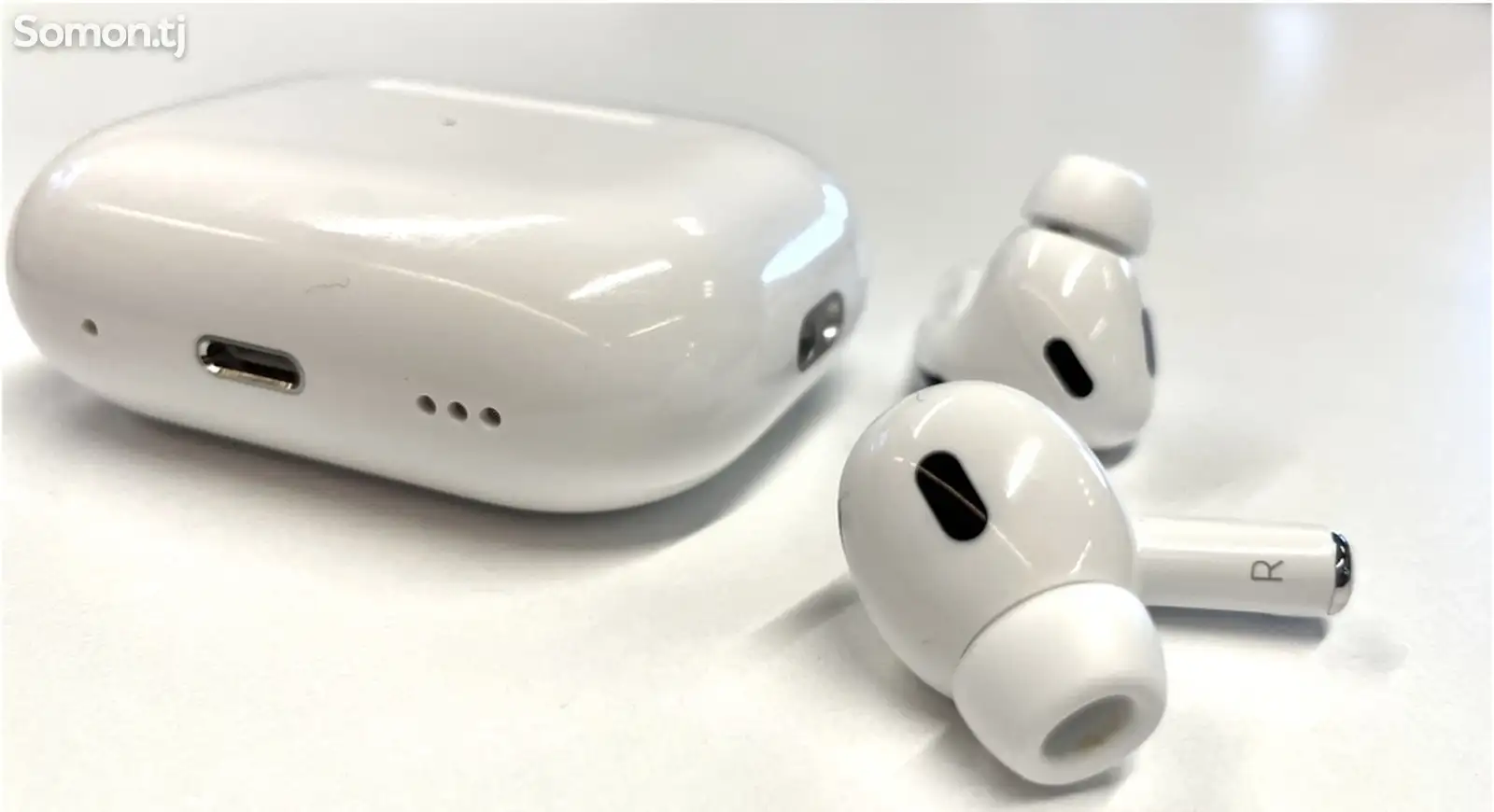 Беспроводные наушники AirPods 2 Pro-1