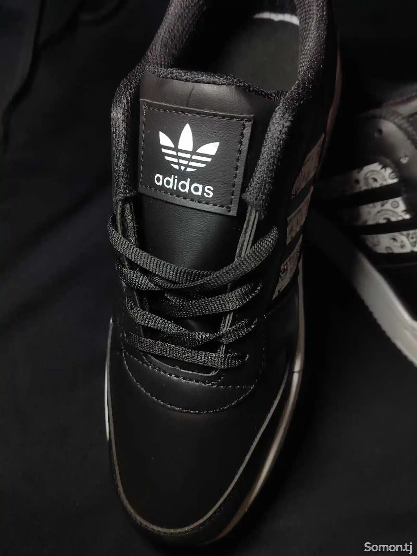 Кроссовки Adidas-3