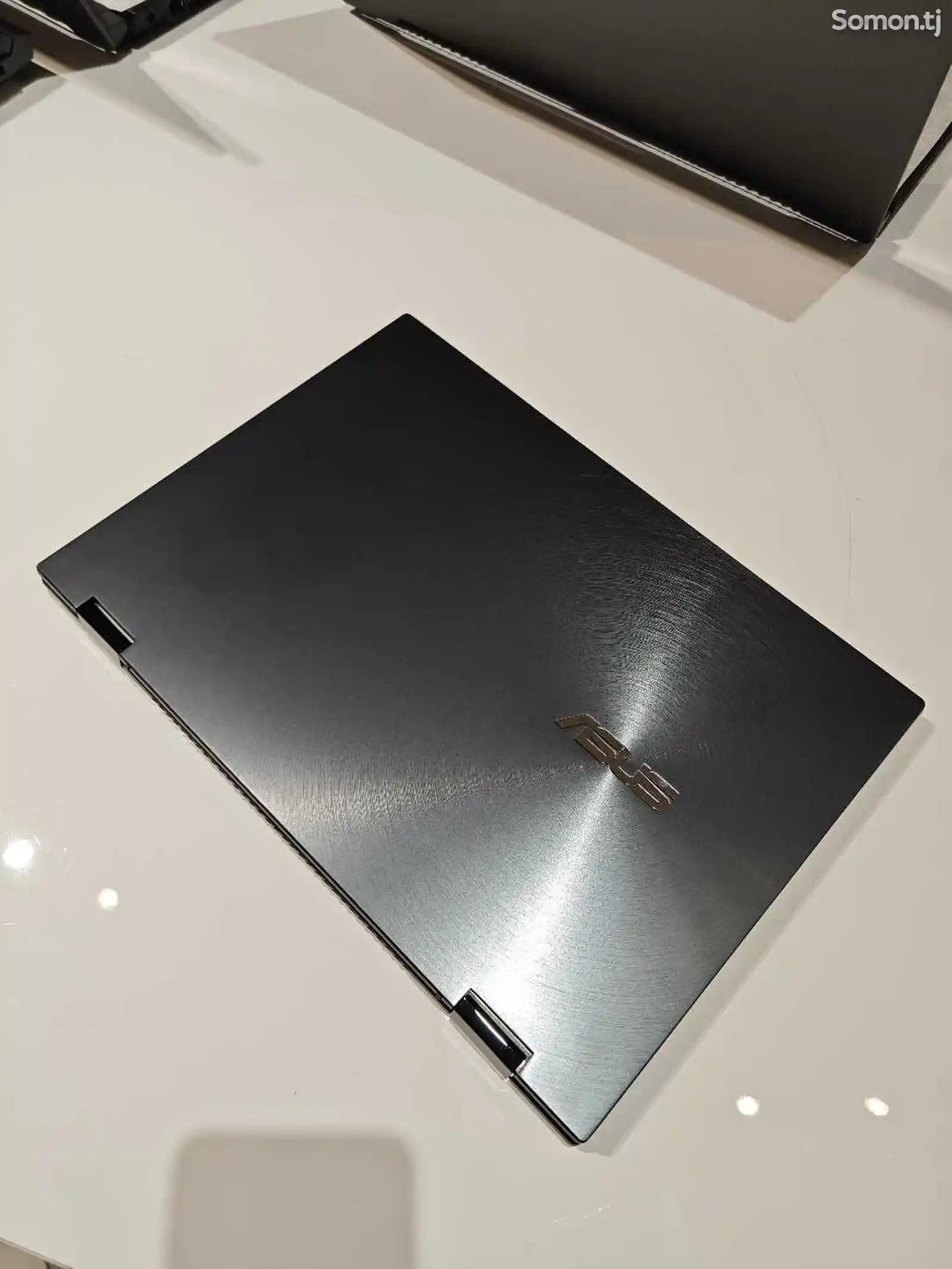 Ноутбук Asus Zenbook 14 OLED i7 1165G7 16/512 SSD 2.8K-3