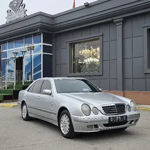 Mercedes-Benz E class, 2000