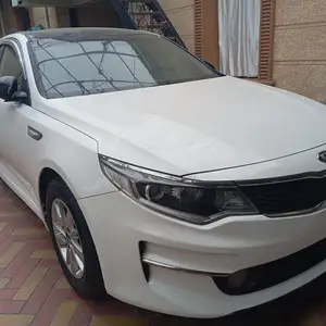 Kia K5, 2016