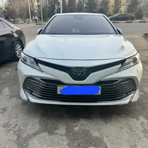 Toyota Camry, 2019