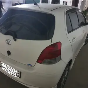 Toyota Vitz, 2010