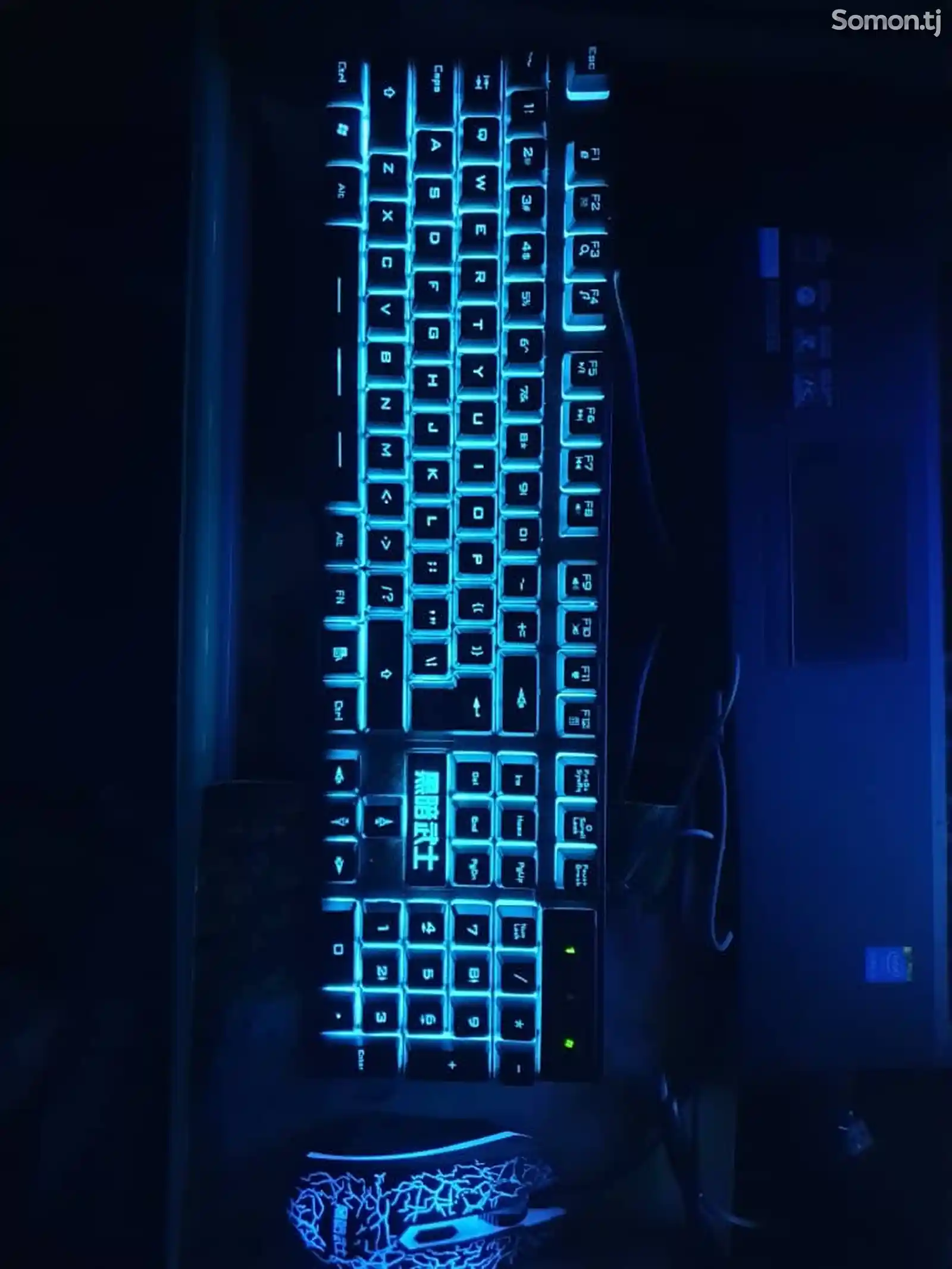 Полу механическая клавиатура с подсветкой-2