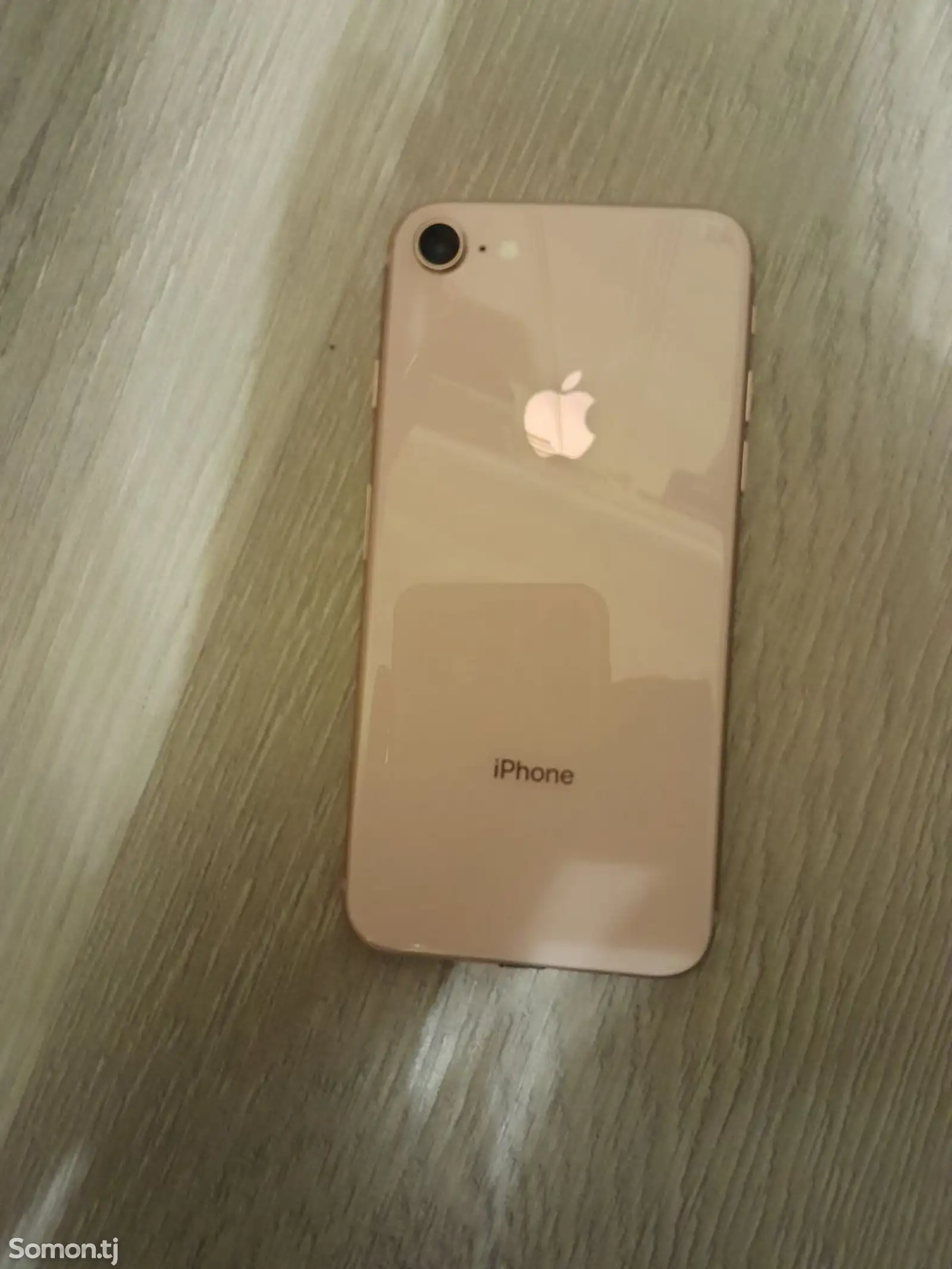 Apple iPhone 8, 64 gb, Gold-1