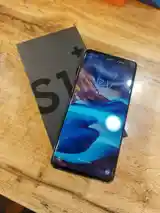 Samsung Galaxy S10 Plus-2