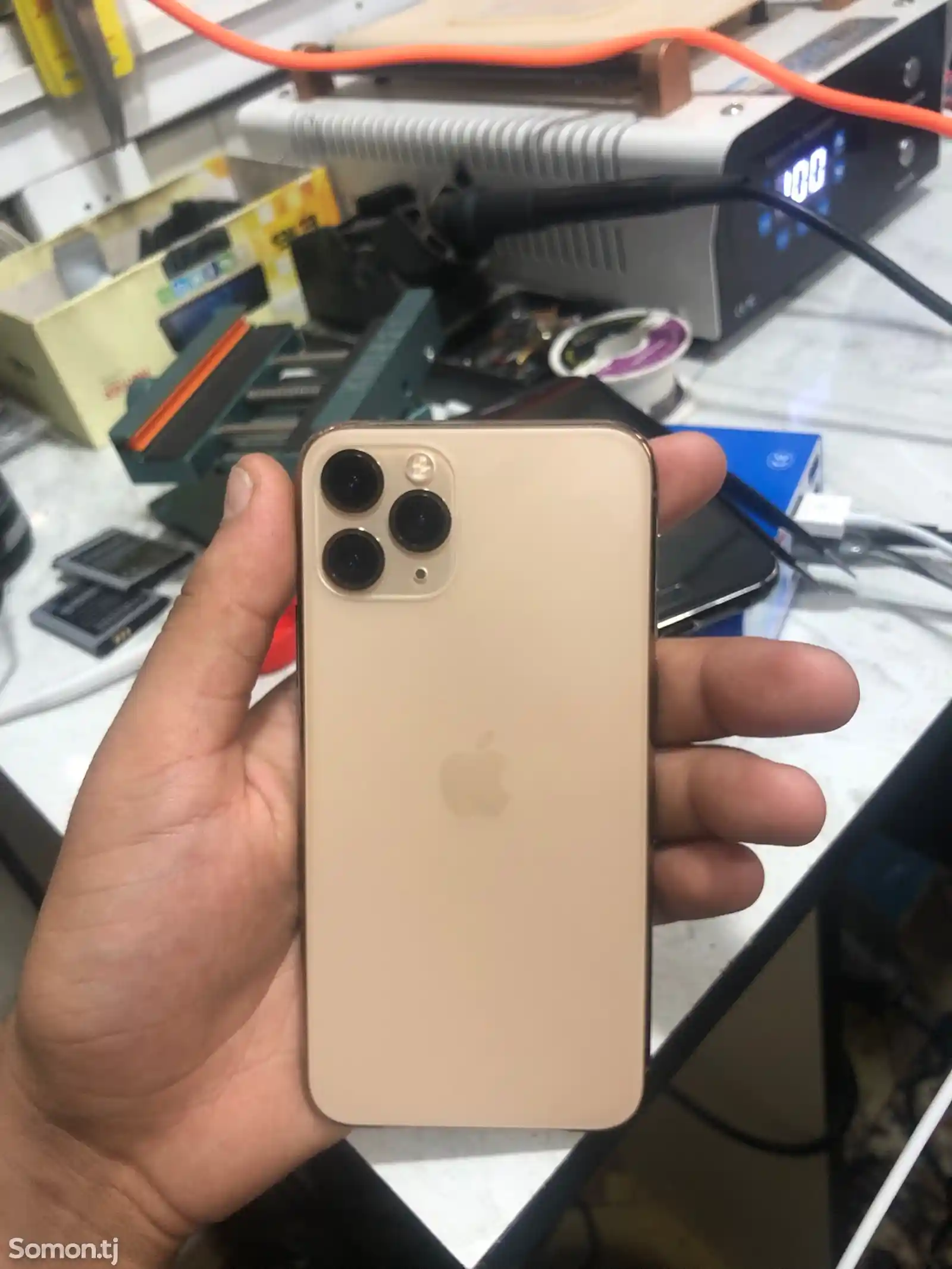 Apple iPhone 11 Pro, 256 gb, Gold-1