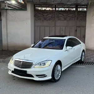 Mercedes-Benz S class, 2010