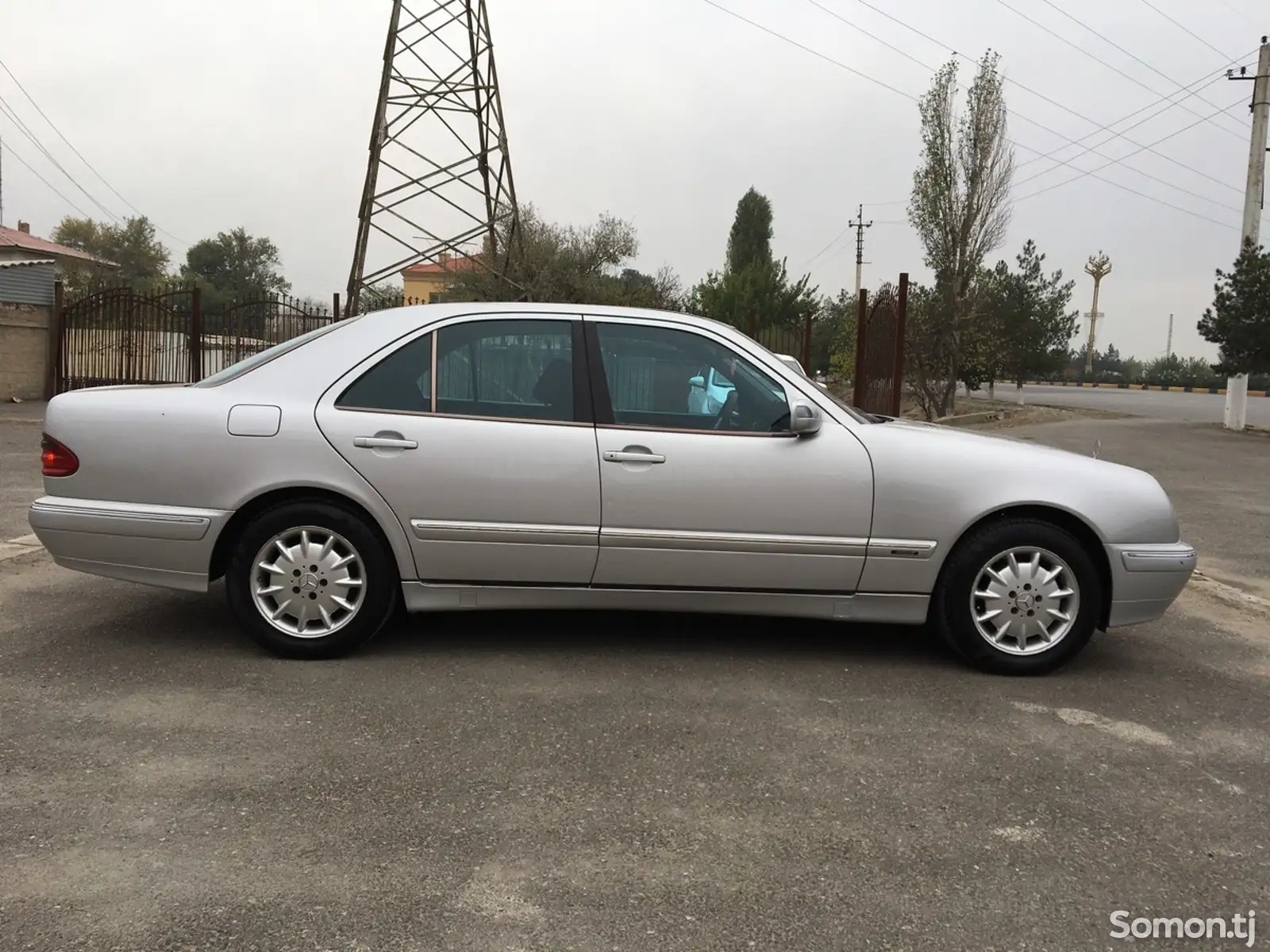 Mercedes-Benz E class, 1999-8