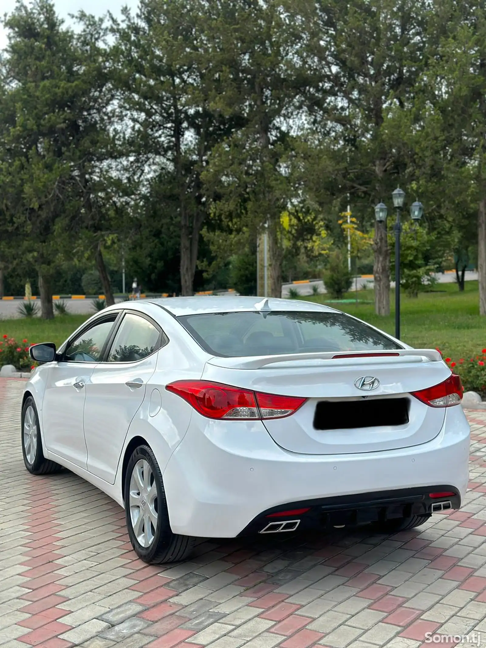 Hyundai Avante, 2011-8