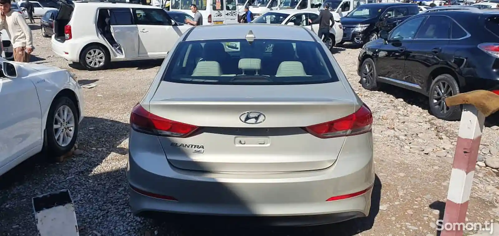 Hyundai Elantra, 2016-6