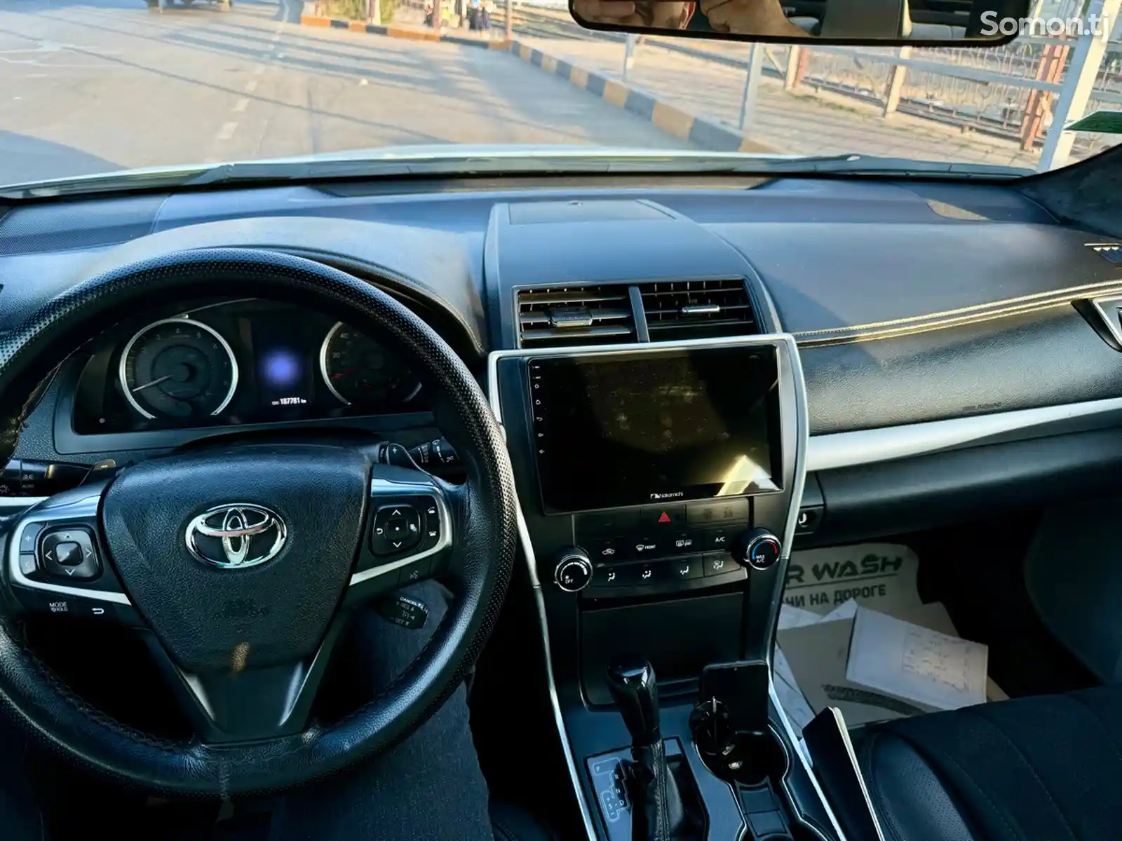 Toyota Camry, 2015-1