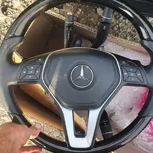 Руль от Mercedes-Benz